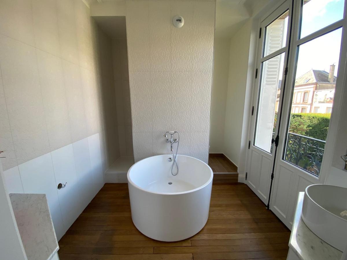 Maison Blanche Chartres - Maison D'Hotes 5 Etoiles Luaran gambar